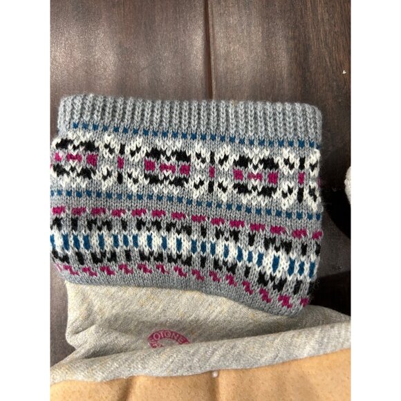 Isotoner Women's Size L Thermal Knit Slipper Socks With Non-Slip Soles - Picture 4 of 6